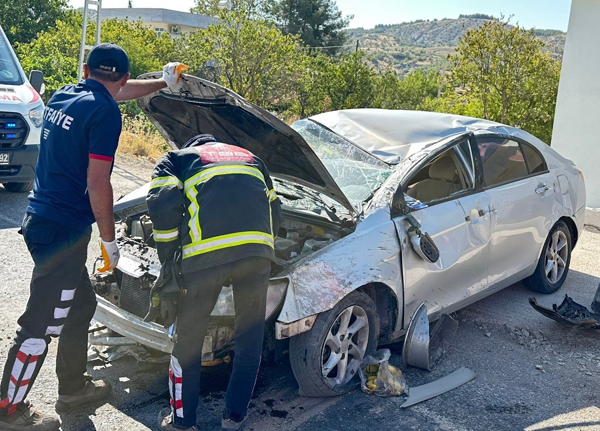 Adıyaman'da otomobil takla attı: 1 Yaralı