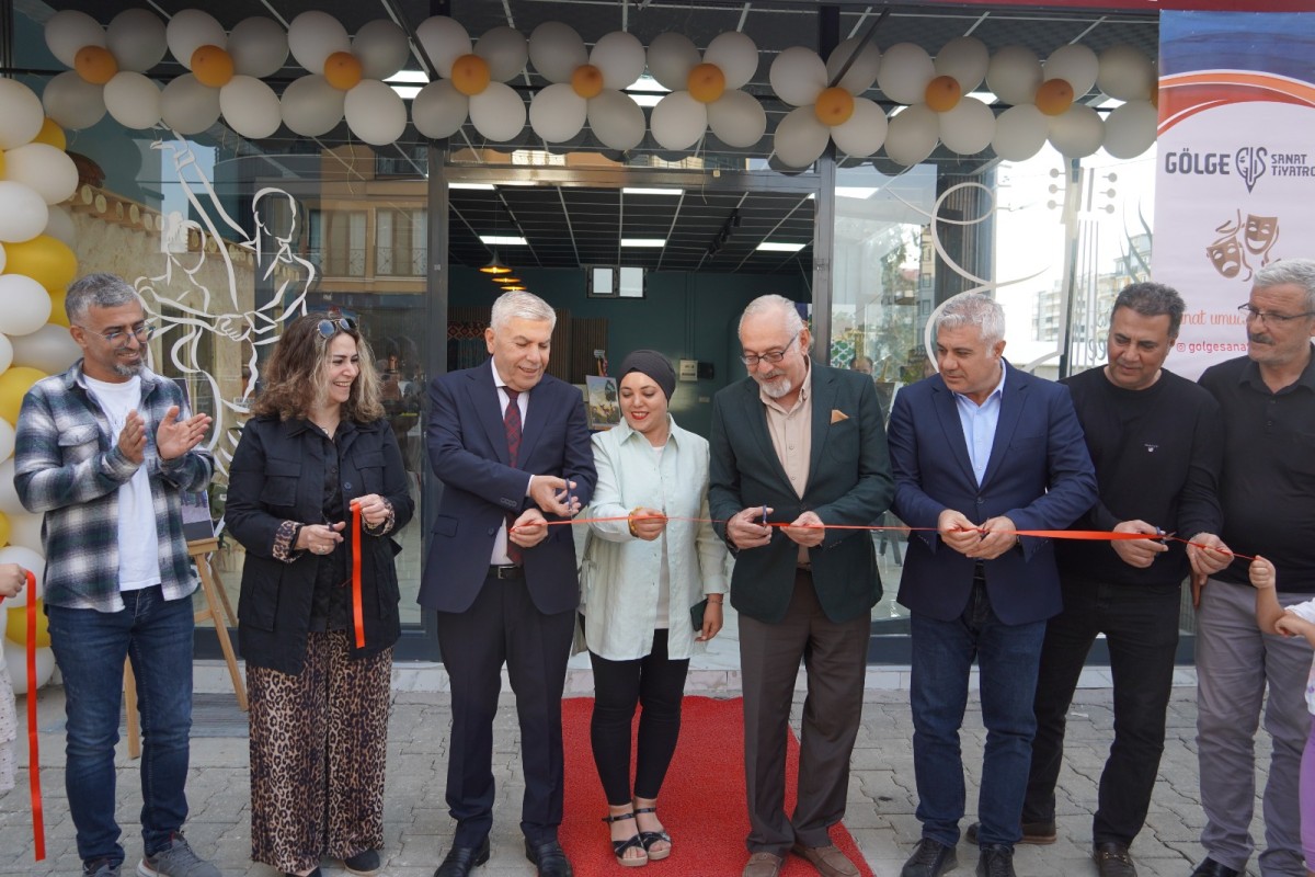 Adıyaman'da, Gölge Sanat Akademisi açıldı.