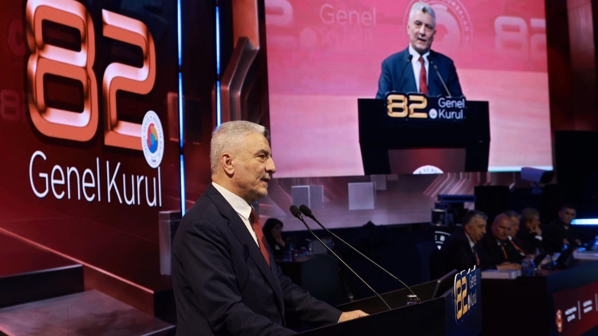 Ticaret Bakanı Bolat’tan ihracatta rekor açıklaması: ‘Günlük ihracat 2,4 milyar doları aştı’