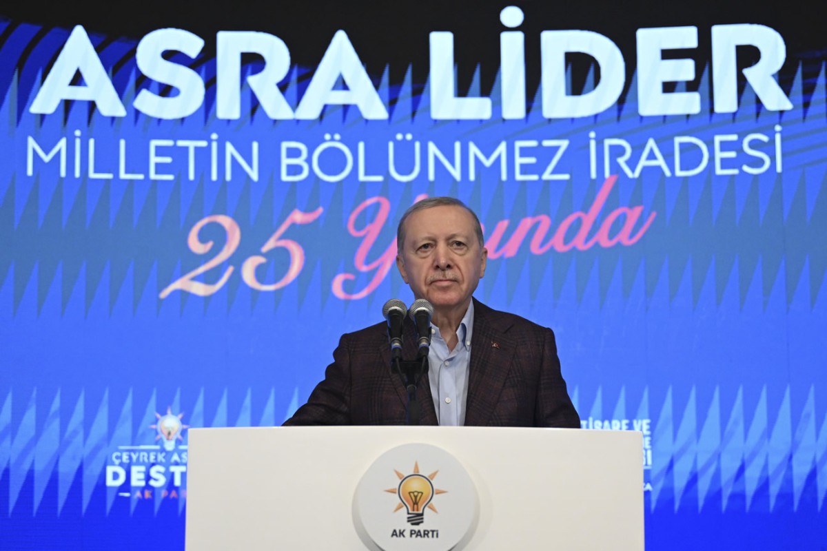 “25 yıldır yorulmadan ülkemize hizmetkârlık etmenin bahtiyarlığı içindeyiz”