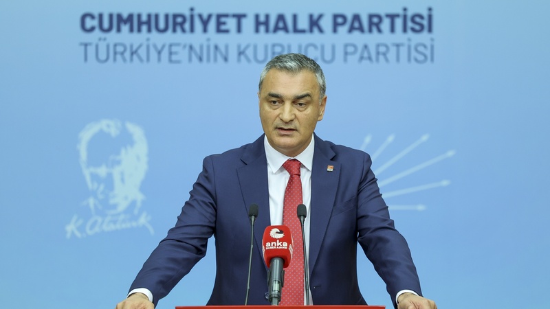 CHP'DE YENİ GÖREVLENDİRMELER YAPILDI