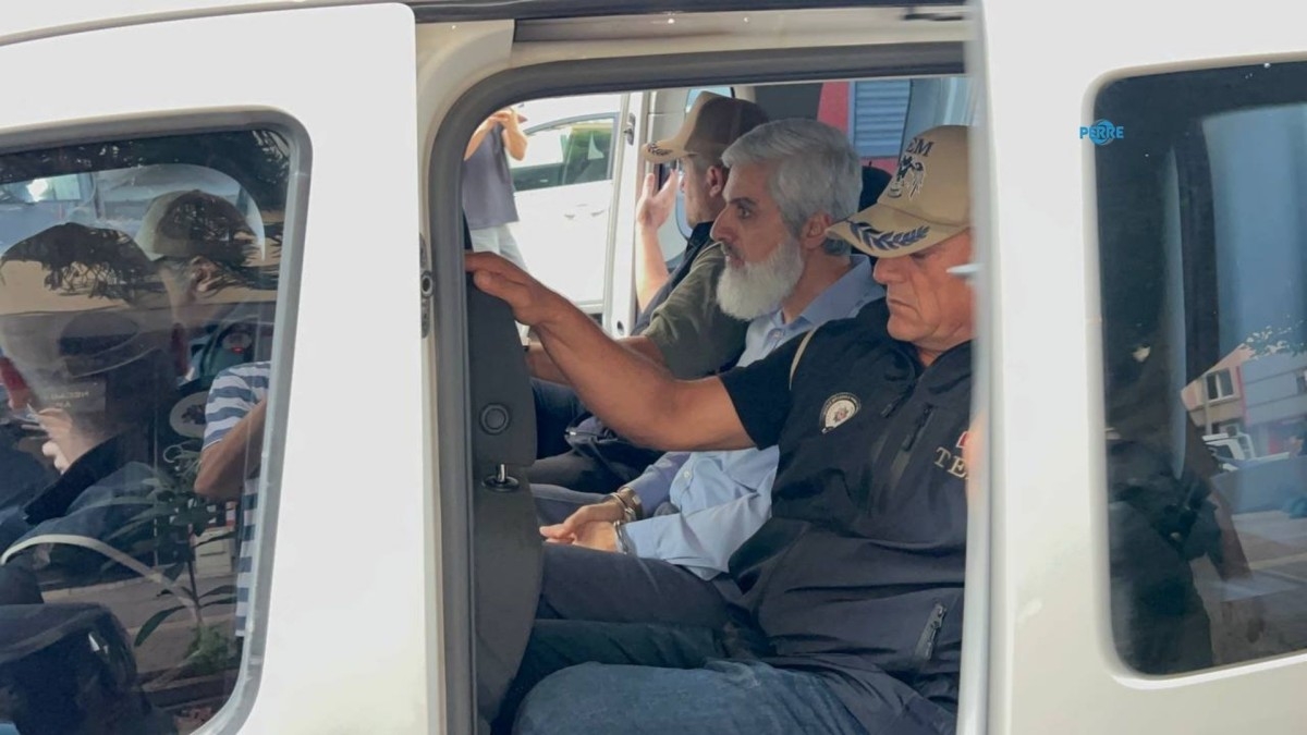 Alparslan Kuytul ve eşi gözaltına alındı: 32 kişi hakkında adli işlem, 5 şirkete kayyım - Videolu Haber