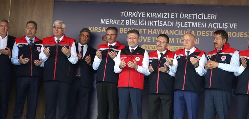 BAKAN YUMAKLI: “YETİŞTİRİCİMİZDEN TEK KURUŞ AŞI ÜCRETİ ALMAYACAĞIZ