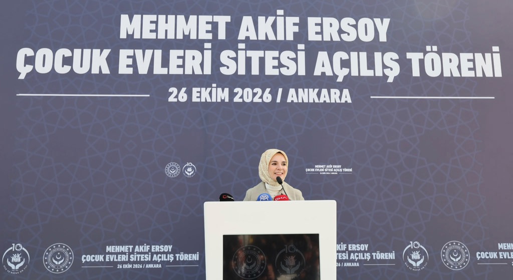 Bakan Mahinur Özdemir Göktaş, Mehmet Akif Ersoy Çocuk Evleri Sitesi'nin açılış töreninde konuştu